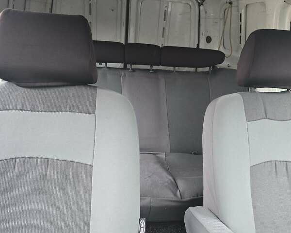 Белый Форд Транзит Коннект, объемом двигателя 1.8 л и пробегом 310 тыс. км за 5300 $, фото 10 на Automoto.ua