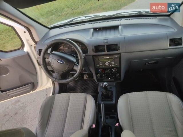 Белый Форд Транзит Коннект, объемом двигателя 1.75 л и пробегом 100 тыс. км за 4700 $, фото 12 на Automoto.ua