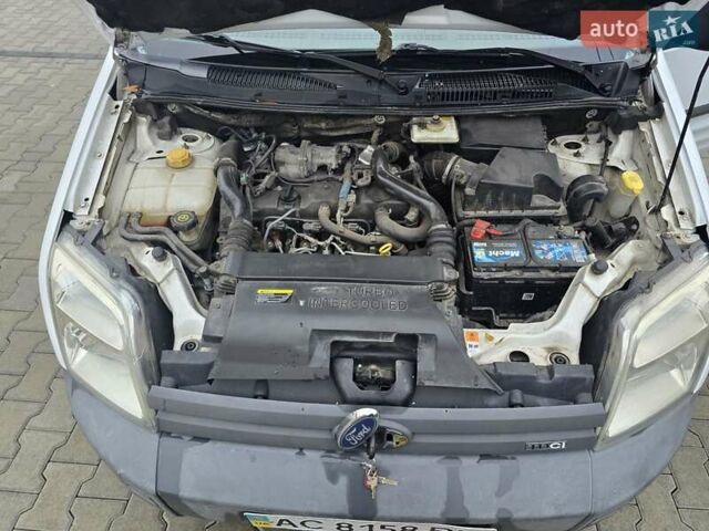 Белый Форд Транзит Коннект, объемом двигателя 1.8 л и пробегом 310 тыс. км за 5300 $, фото 21 на Automoto.ua