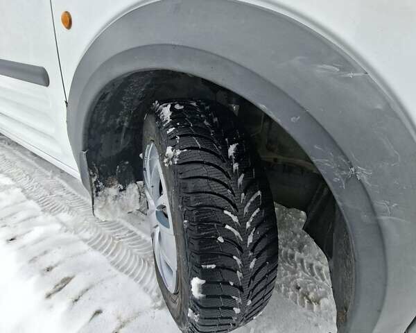 Белый Форд Транзит Коннект, объемом двигателя 1.8 л и пробегом 230 тыс. км за 5500 $, фото 17 на Automoto.ua