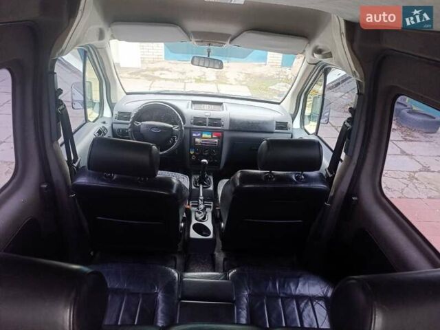Белый Форд Транзит Коннект, объемом двигателя 1.8 л и пробегом 233 тыс. км за 4900 $, фото 10 на Automoto.ua