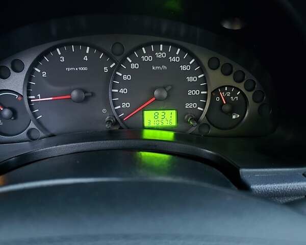 Белый Форд Транзит Коннект, объемом двигателя 1.8 л и пробегом 310 тыс. км за 5300 $, фото 17 на Automoto.ua