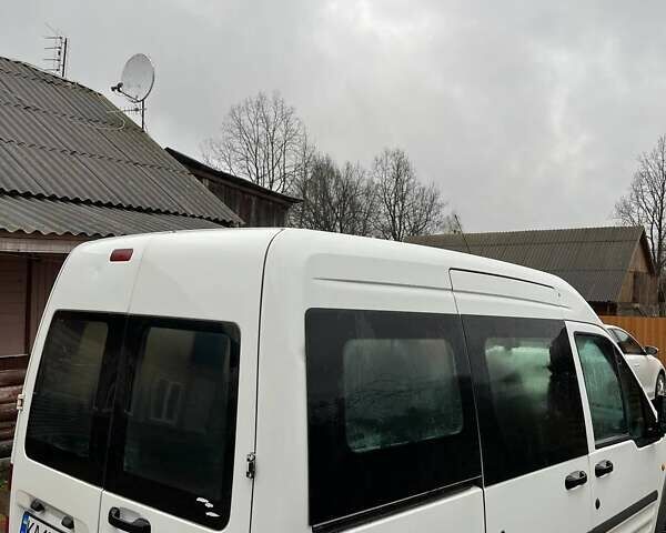Білий Форд Транзит Коннект, об'ємом двигуна 1.8 л та пробігом 350 тис. км за 4700 $, фото 5 на Automoto.ua