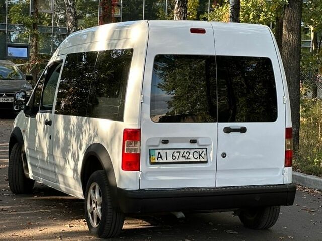 Білий Форд Транзит Коннект, об'ємом двигуна 1.75 л та пробігом 400 тис. км за 4100 $, фото 4 на Automoto.ua