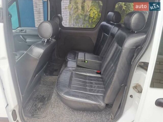 Белый Форд Транзит Коннект, объемом двигателя 1.8 л и пробегом 233 тыс. км за 4900 $, фото 15 на Automoto.ua