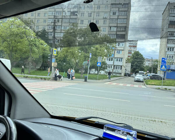 Белый Форд Транзит Коннект, объемом двигателя 1.75 л и пробегом 279 тыс. км за 4000 $, фото 25 на Automoto.ua