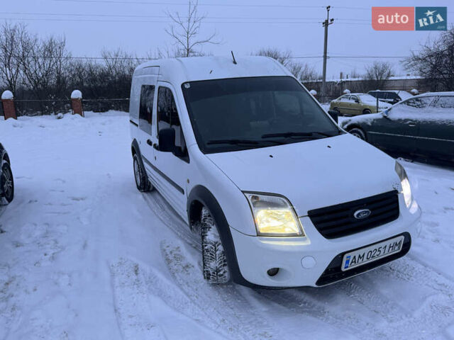 Белый Форд Транзит Коннект, объемом двигателя 1.8 л и пробегом 378 тыс. км за 4600 $, фото 3 на Automoto.ua