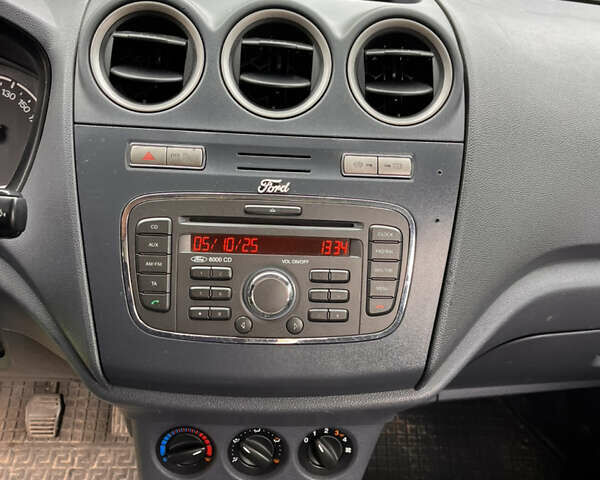 Білий Форд Транзит Коннект, об'ємом двигуна 1.75 л та пробігом 334 тис. км за 6800 $, фото 13 на Automoto.ua