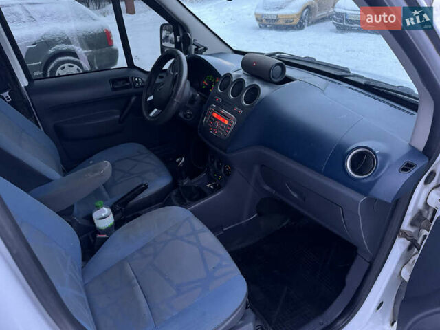 Белый Форд Транзит Коннект, объемом двигателя 1.8 л и пробегом 378 тыс. км за 4600 $, фото 5 на Automoto.ua