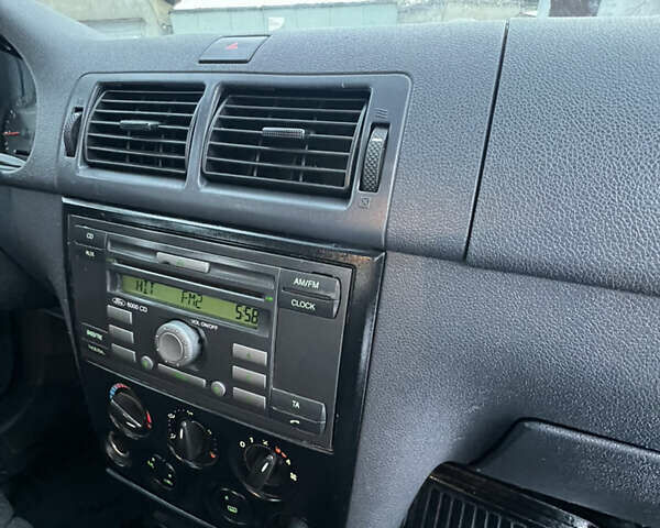 Белый Форд Транзит Коннект, объемом двигателя 1.8 л и пробегом 285 тыс. км за 4450 $, фото 13 на Automoto.ua