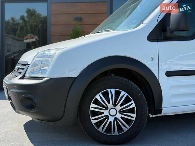 Білий Форд Транзит Коннект, об'ємом двигуна 1.8 л та пробігом 290 тис. км за 5699 $, фото 3 на Automoto.ua