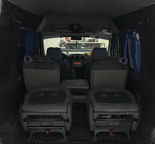 Белый Форд Транзит Коннект, объемом двигателя 1.8 л и пробегом 378 тыс. км за 4600 $, фото 22 на Automoto.ua