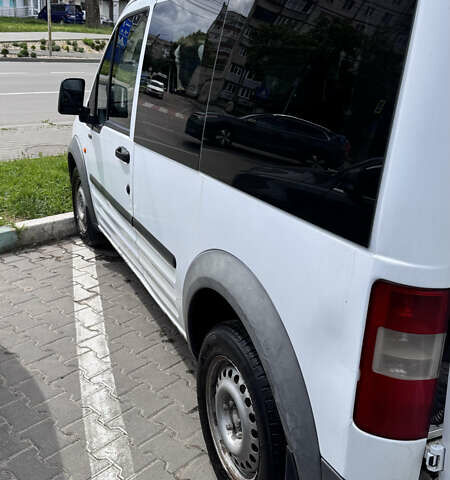 Белый Форд Транзит Коннект, объемом двигателя 1.75 л и пробегом 279 тыс. км за 4000 $, фото 11 на Automoto.ua