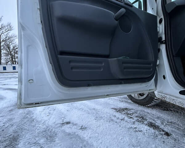 Білий Форд Транзит Коннект, об'ємом двигуна 1.8 л та пробігом 163 тис. км за 6600 $, фото 15 на Automoto.ua