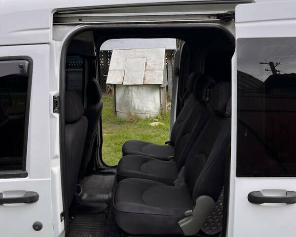 Білий Форд Транзит Коннект, об'ємом двигуна 1.75 л та пробігом 334 тис. км за 6800 $, фото 8 на Automoto.ua