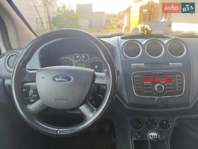 Белый Форд Транзит Коннект, объемом двигателя 1.8 л и пробегом 213 тыс. км за 6100 $, фото 21 на Automoto.ua