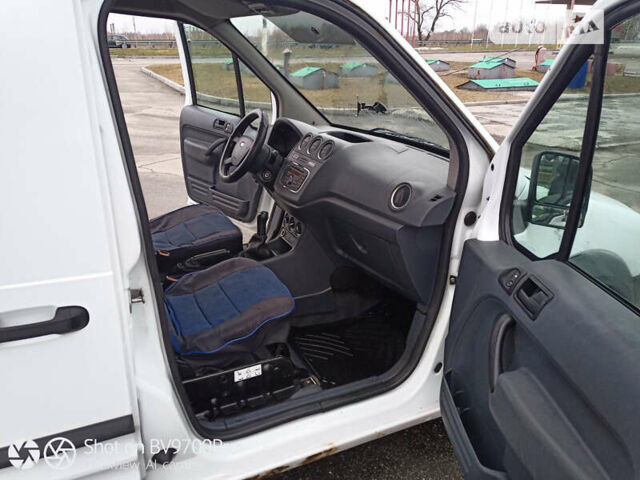 Белый Форд Транзит Коннект, объемом двигателя 1.8 л и пробегом 357 тыс. км за 4900 $, фото 16 на Automoto.ua