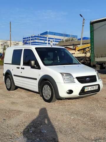 Форд Транзит Коннект 2010 в Харькове на Automoto.ua Белый Форд Транзит Коннект, объемом двигателя 1.75 л и пробегом 235 тыс. км за 6000 $, фото 8 на Automoto.ua