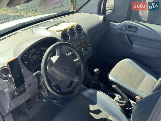 Белый Форд Транзит Коннект, объемом двигателя 1.75 л и пробегом 270 тыс. км за 5000 $, фото 4 на Automoto.ua
