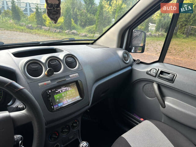 Белый Форд Транзит Коннект, объемом двигателя 1.75 л и пробегом 252 тыс. км за 5100 $, фото 16 на Automoto.ua