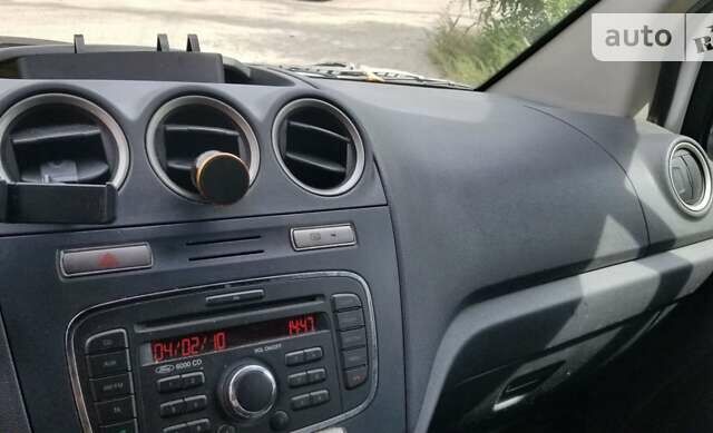 Белый Форд Транзит Коннект, объемом двигателя 1.8 л и пробегом 255 тыс. км за 4300 $, фото 8 на Automoto.ua