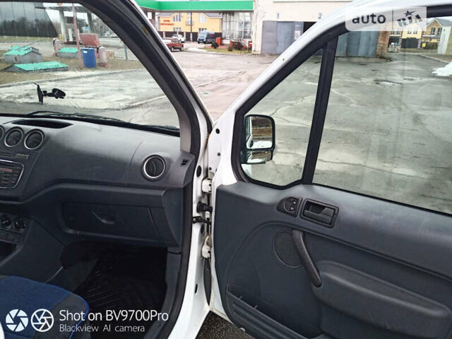 Белый Форд Транзит Коннект, объемом двигателя 1.8 л и пробегом 357 тыс. км за 4900 $, фото 19 на Automoto.ua