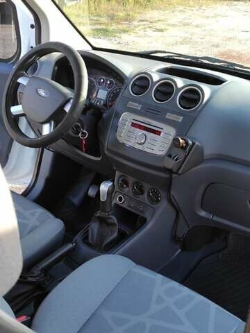 Форд Транзит Коннект 2010 в Харькове на Automoto.ua Белый Форд Транзит Коннект, объемом двигателя 1.75 л и пробегом 235 тыс. км за 6000 $, фото 3 на Automoto.ua