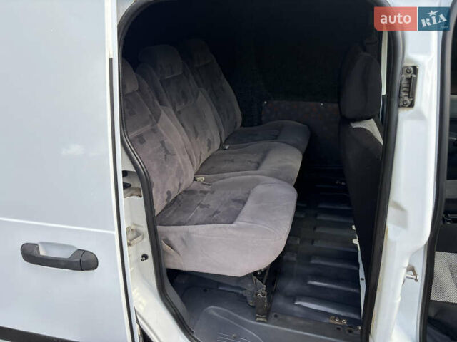 Белый Форд Транзит Коннект, объемом двигателя 1.75 л и пробегом 252 тыс. км за 5100 $, фото 19 на Automoto.ua