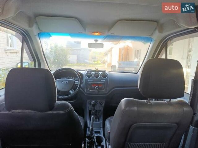 Білий Форд Транзит Коннект, об'ємом двигуна 1.8 л та пробігом 213 тис. км за 5700 $, фото 2 на Automoto.ua