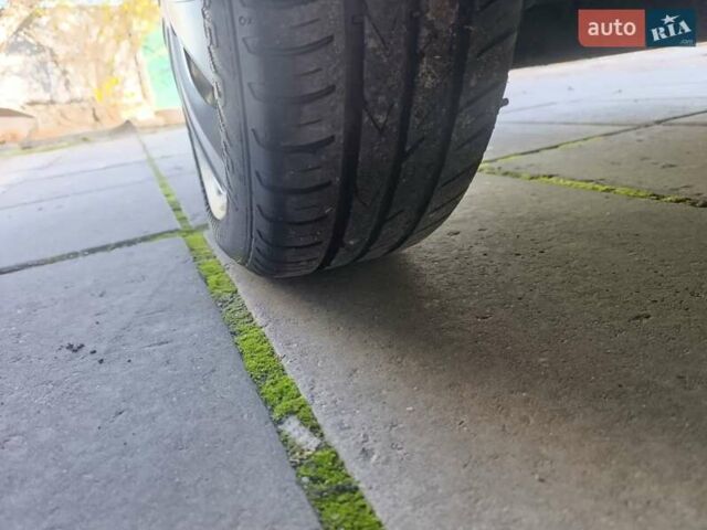 Белый Форд Транзит Коннект, объемом двигателя 1.8 л и пробегом 213 тыс. км за 6100 $, фото 1 на Automoto.ua