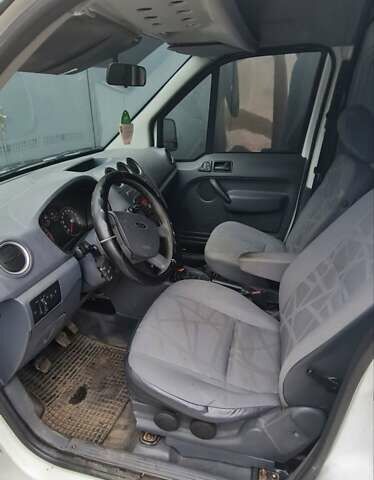 Белый Форд Транзит Коннект, объемом двигателя 1.8 л и пробегом 350 тыс. км за 5000 $, фото 4 на Automoto.ua