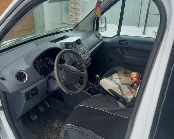 Белый Форд Транзит Коннект, объемом двигателя 1.75 л и пробегом 303 тыс. км за 5999 $, фото 9 на Automoto.ua