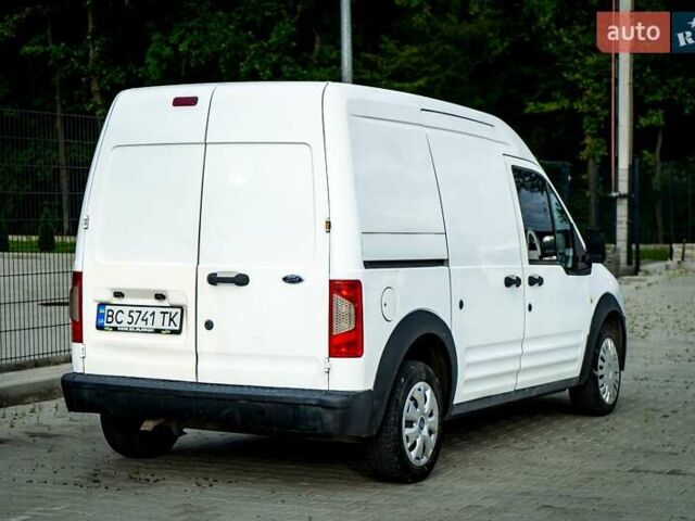 Белый Форд Транзит Коннект, объемом двигателя 1.75 л и пробегом 274 тыс. км за 3999 $, фото 4 на Automoto.ua