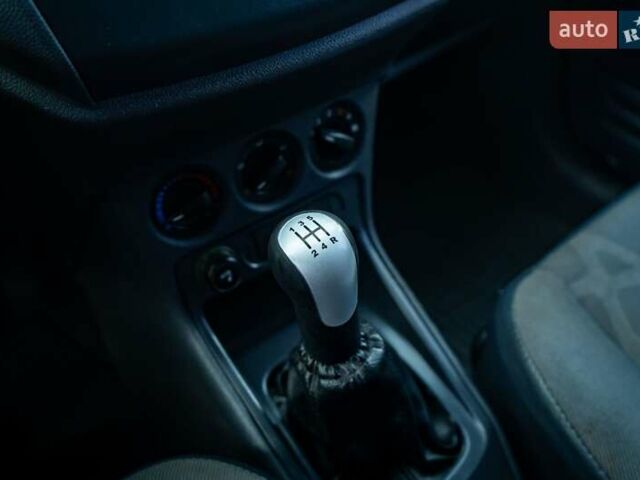 Белый Форд Транзит Коннект, объемом двигателя 1.75 л и пробегом 274 тыс. км за 3999 $, фото 10 на Automoto.ua