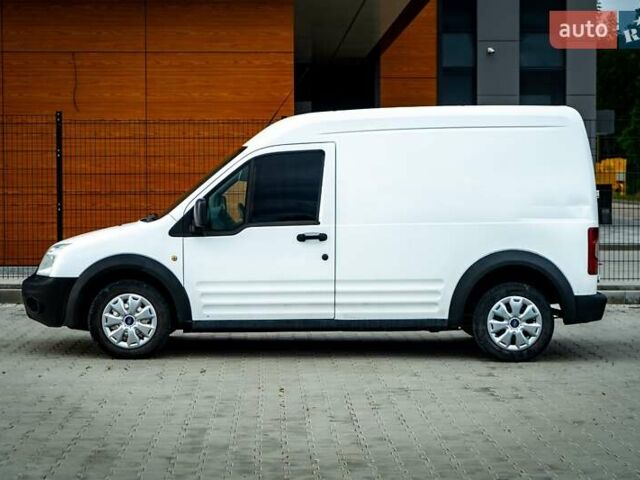 Белый Форд Транзит Коннект, объемом двигателя 1.75 л и пробегом 274 тыс. км за 3999 $, фото 3 на Automoto.ua