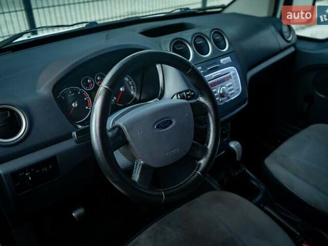 Белый Форд Транзит Коннект, объемом двигателя 1.75 л и пробегом 274 тыс. км за 3999 $, фото 8 на Automoto.ua