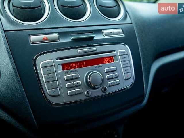 Белый Форд Транзит Коннект, объемом двигателя 1.75 л и пробегом 274 тыс. км за 3999 $, фото 12 на Automoto.ua