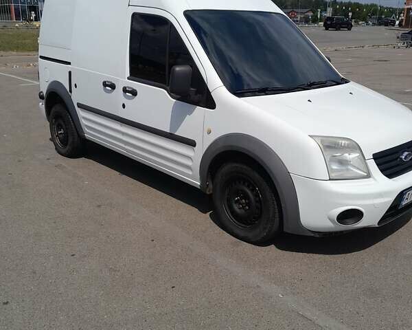 Белый Форд Транзит Коннект, объемом двигателя 1.8 л и пробегом 269 тыс. км за 4998 $, фото 1 на Automoto.ua