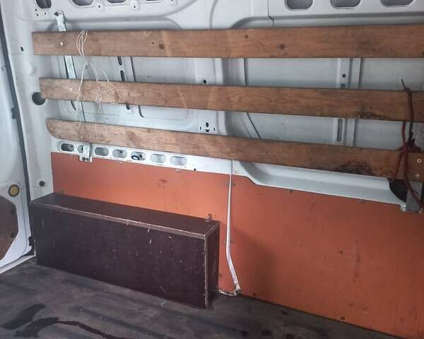 Белый Форд Транзит Коннект, объемом двигателя 1.75 л и пробегом 350 тыс. км за 4500 $, фото 5 на Automoto.ua