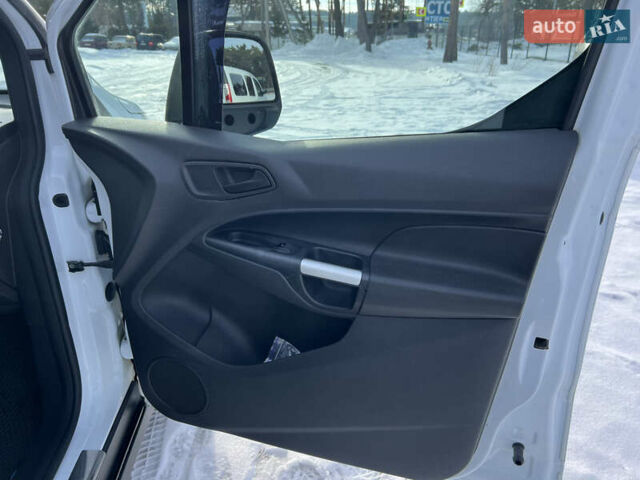 Белый Форд Транзит Коннект, объемом двигателя 1.6 л и пробегом 298 тыс. км за 8250 $, фото 32 на Automoto.ua