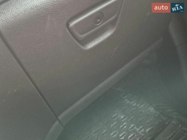 Білий Форд Транзит Коннект, об'ємом двигуна 1.6 л та пробігом 309 тис. км за 10900 $, фото 24 на Automoto.ua