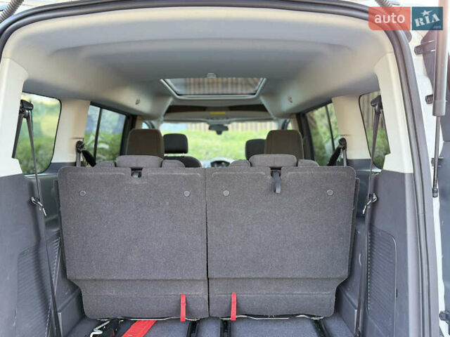 Белый Форд Транзит Коннект, объемом двигателя 2.49 л и пробегом 130 тыс. км за 12200 $, фото 49 на Automoto.ua