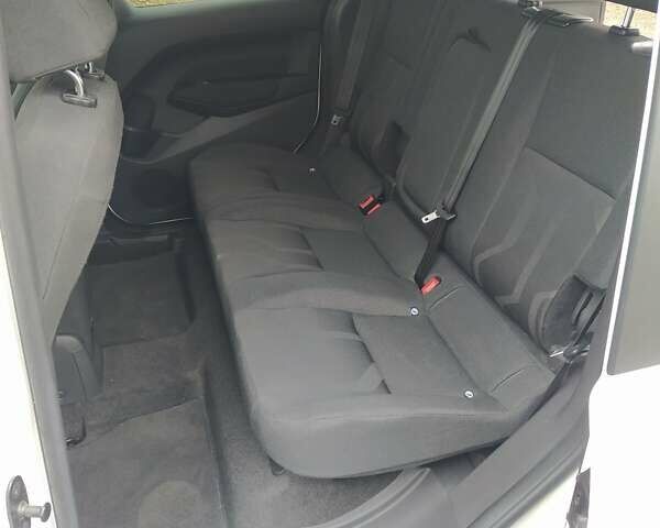 Білий Форд Транзит Коннект, об'ємом двигуна 2.5 л та пробігом 70 тис. км за 16500 $, фото 11 на Automoto.ua