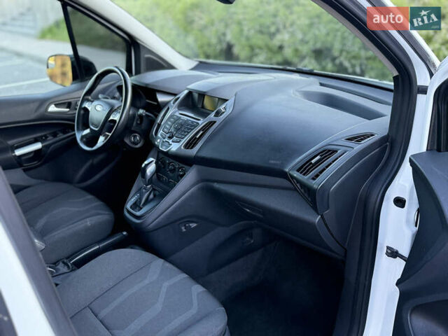 Белый Форд Транзит Коннект, объемом двигателя 2.49 л и пробегом 130 тыс. км за 12200 $, фото 55 на Automoto.ua