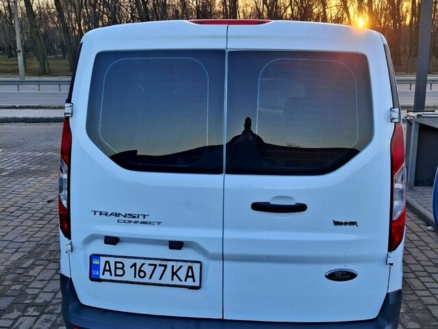 Белый Форд Транзит Коннект, объемом двигателя 1.6 л и пробегом 272 тыс. км за 12300 $, фото 3 на Automoto.ua
