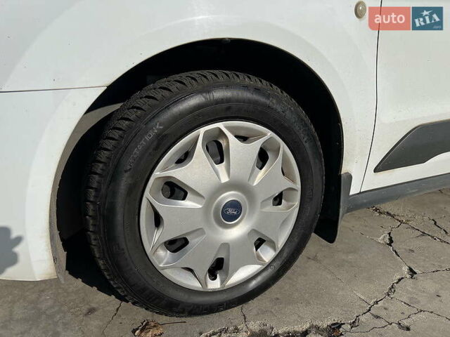 Белый Форд Транзит Коннект, объемом двигателя 1.56 л и пробегом 176 тыс. км за 9900 $, фото 7 на Automoto.ua