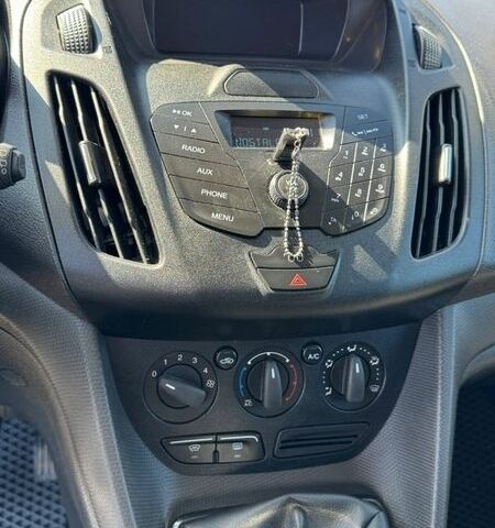 Белый Форд Транзит Коннект, объемом двигателя 1.5 л и пробегом 220 тыс. км за 13000 $, фото 5 на Automoto.ua