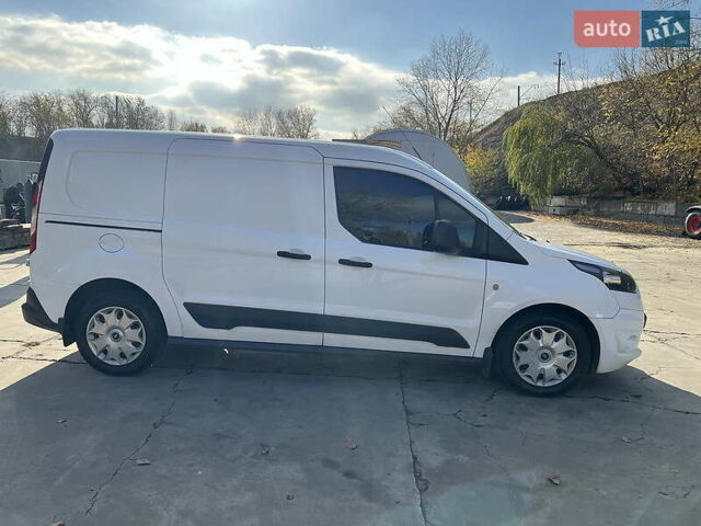 Белый Форд Транзит Коннект, объемом двигателя 1.56 л и пробегом 176 тыс. км за 9900 $, фото 6 на Automoto.ua