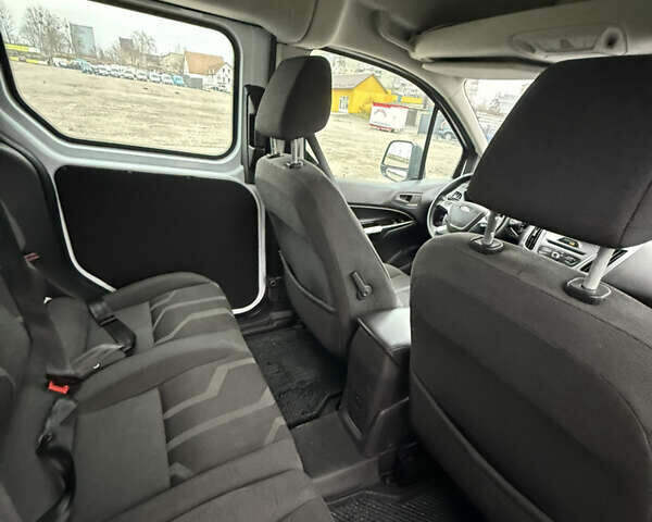 Белый Форд Транзит Коннект, объемом двигателя 1.5 л и пробегом 210 тыс. км за 12600 $, фото 13 на Automoto.ua