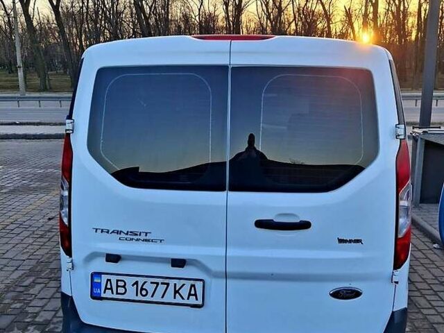 Белый Форд Транзит Коннект, объемом двигателя 1.6 л и пробегом 272 тыс. км за 12300 $, фото 1 на Automoto.ua